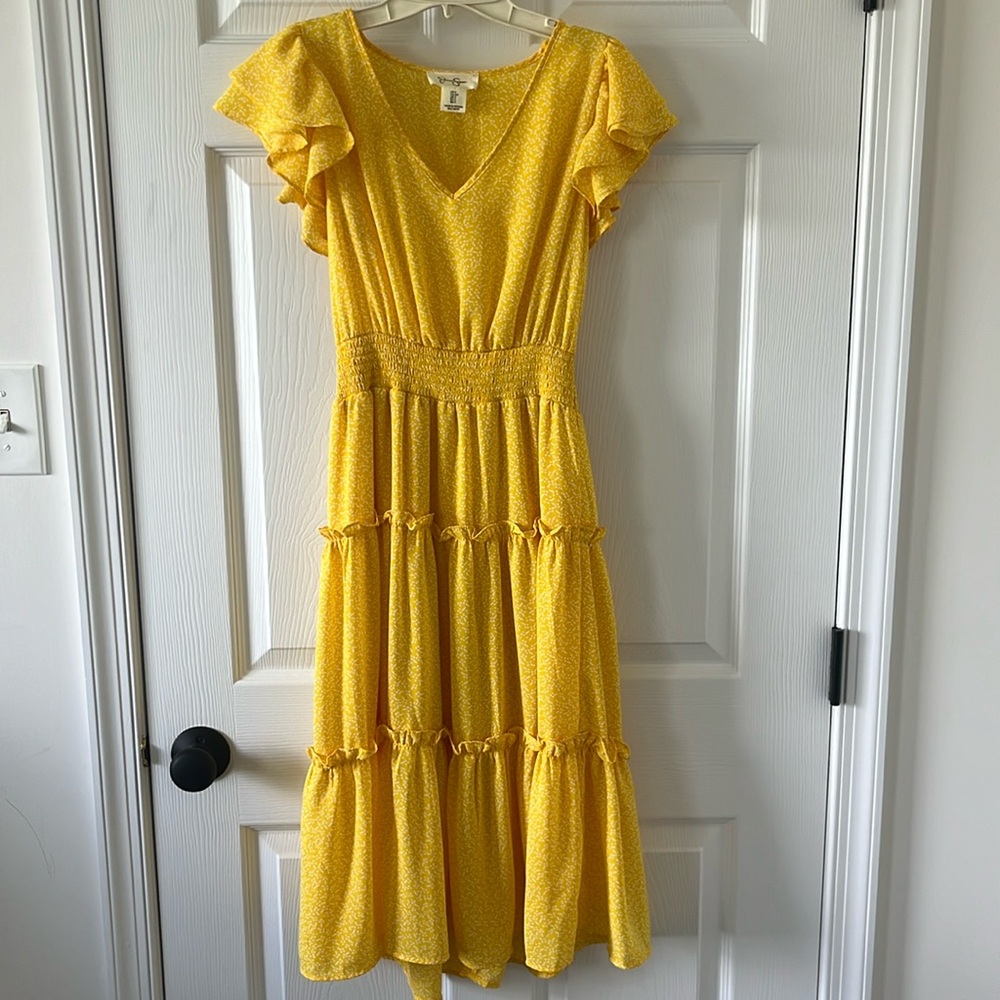 Yellow ruffle sleeve midi dress